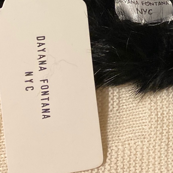 Host Pick ****Fur Gloves  100%Rabbit Fur Mittens - Picture 7 of 8